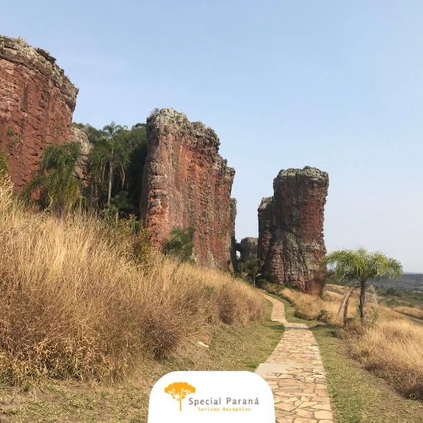 Vila Velha e Cachoeira Buraco do Padre - imagem 2